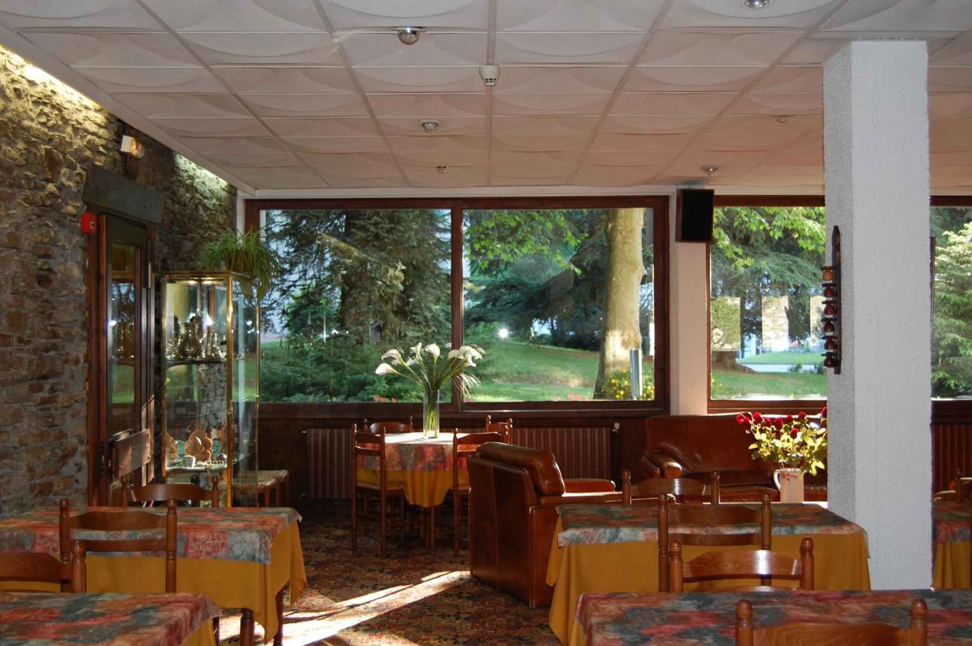 Hotel De Paris Bagneres-de-Luchon Bagian luar foto